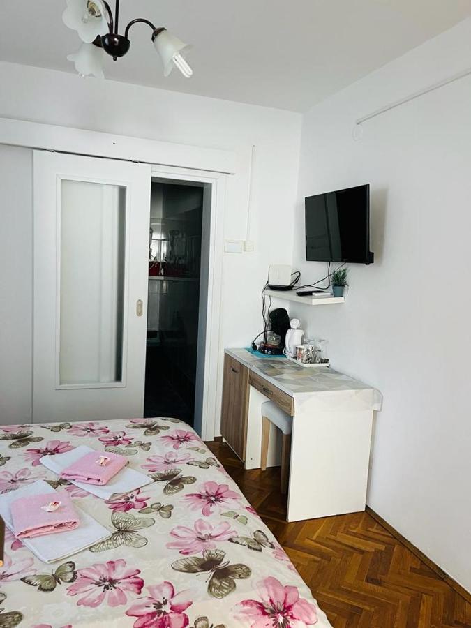 Rooms Verda Senj  Exteriör bild